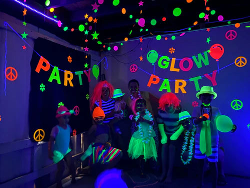 Blacklight(UV Light) for Halloween decorations, glow party UV light Floodlight